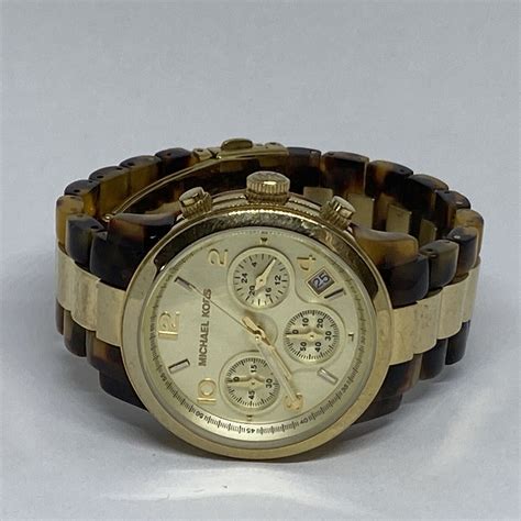 mk5138 watch.